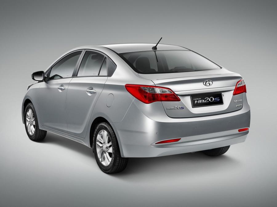  Hyundai HB20S 2013 года  (фото 13 из 18)